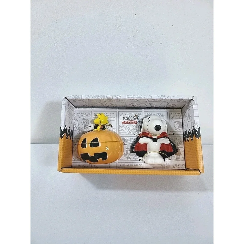 Peanuts New Zrike 2025 Snoopy & Woodstock Halloween Salt & Pepper Shaker Set